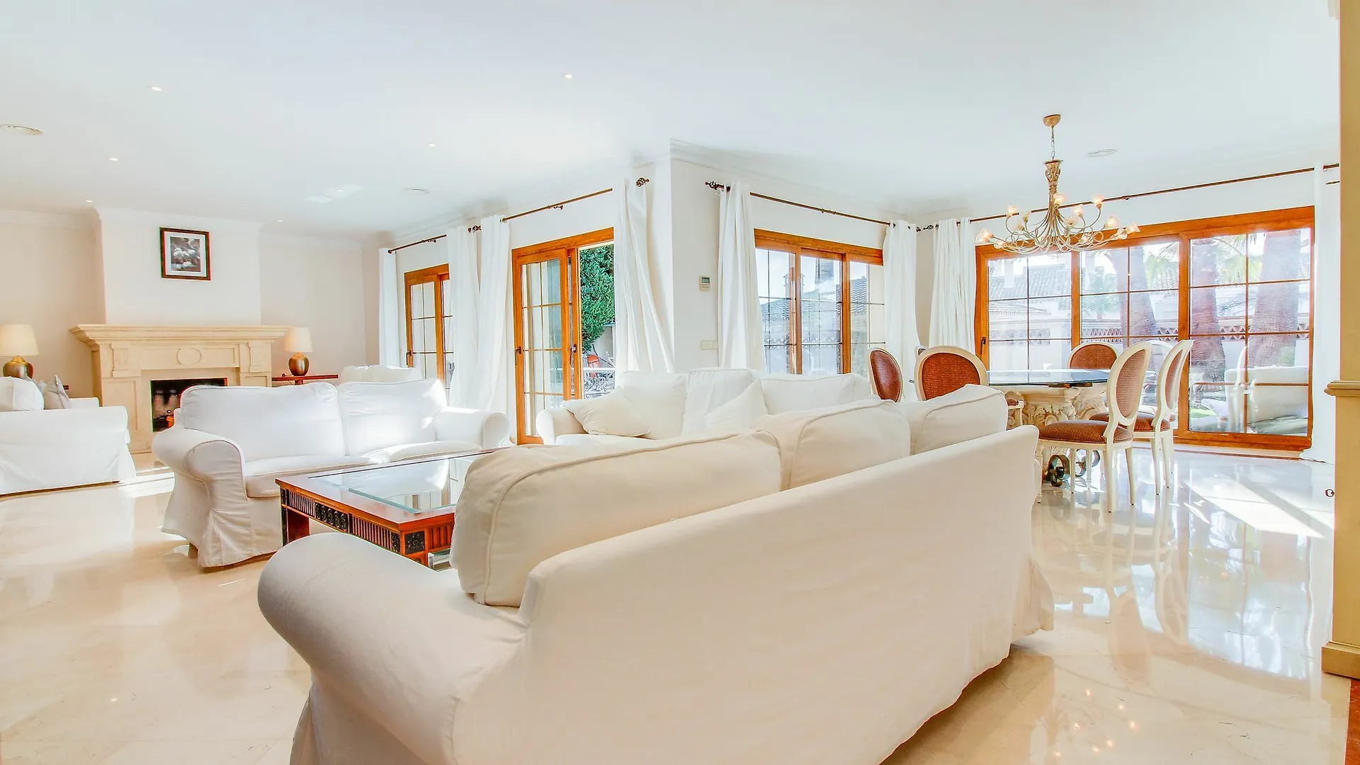 Villa Lirios Marbella 0*,